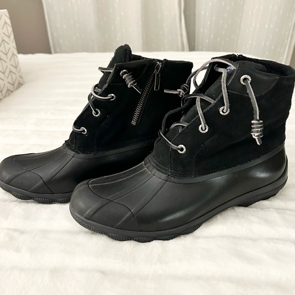 SPERRY Black Duck Boots - Picture 1 of 11